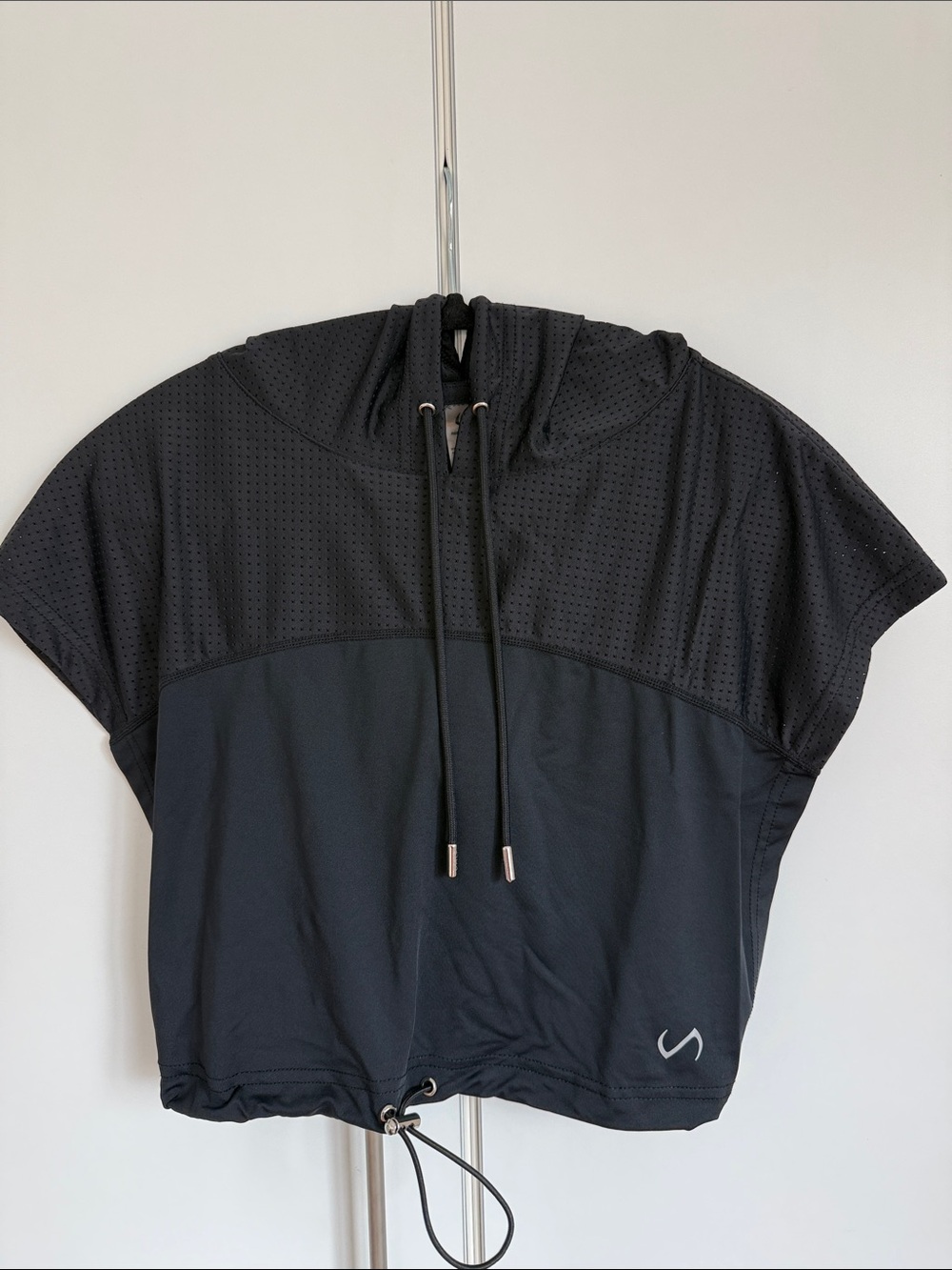 TLF Apparel sleeveless crop hoodie